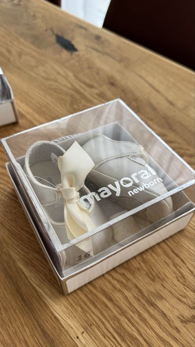 НОВИ Бебешки обувки Mayoral