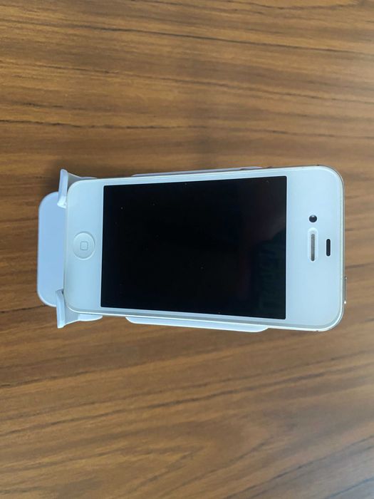 iPhone 4S 32gb fara cont iCloud