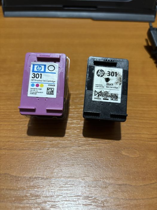 Vand imprimanta HP Deskjet 2050