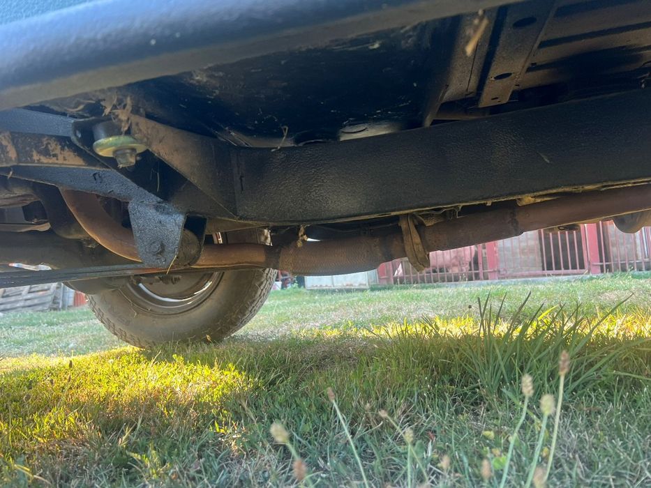 Vând Suzuki samurai