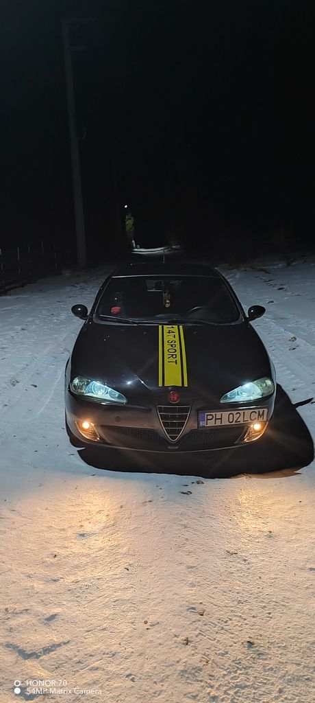 Vând Alfa Romeo 147 facelift