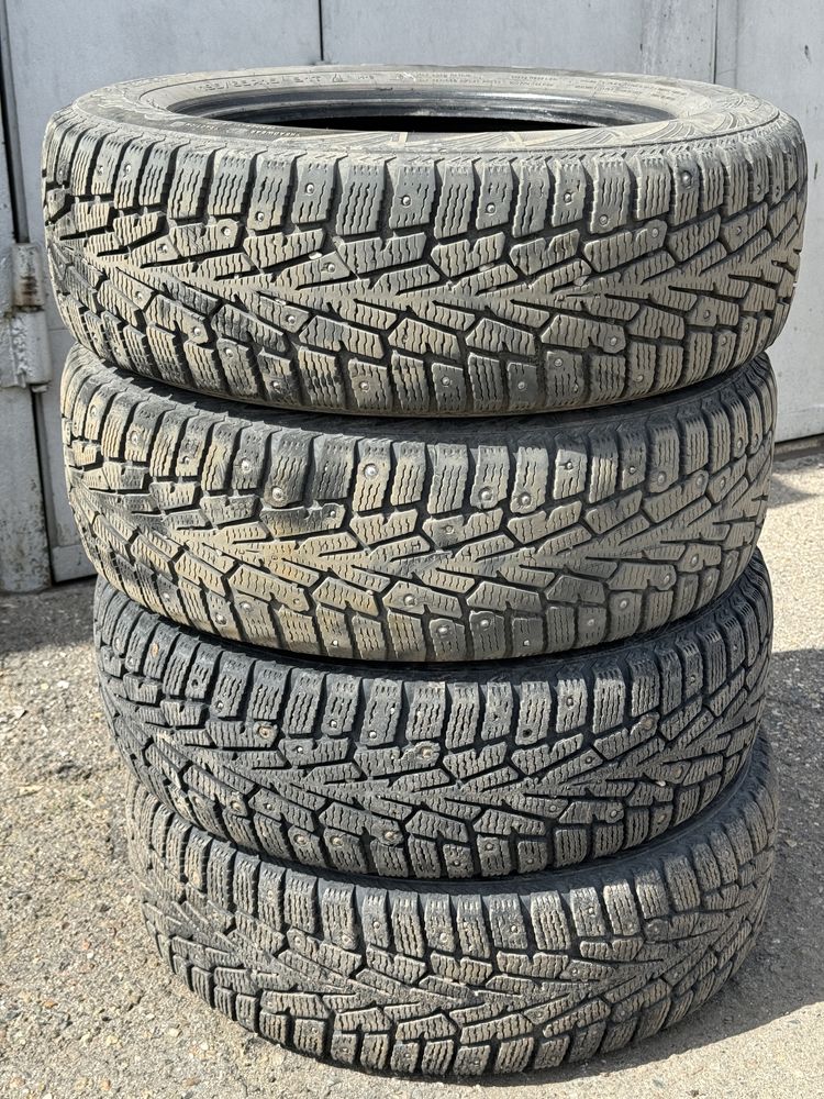 Шины зимние шипованные 195/65 R15