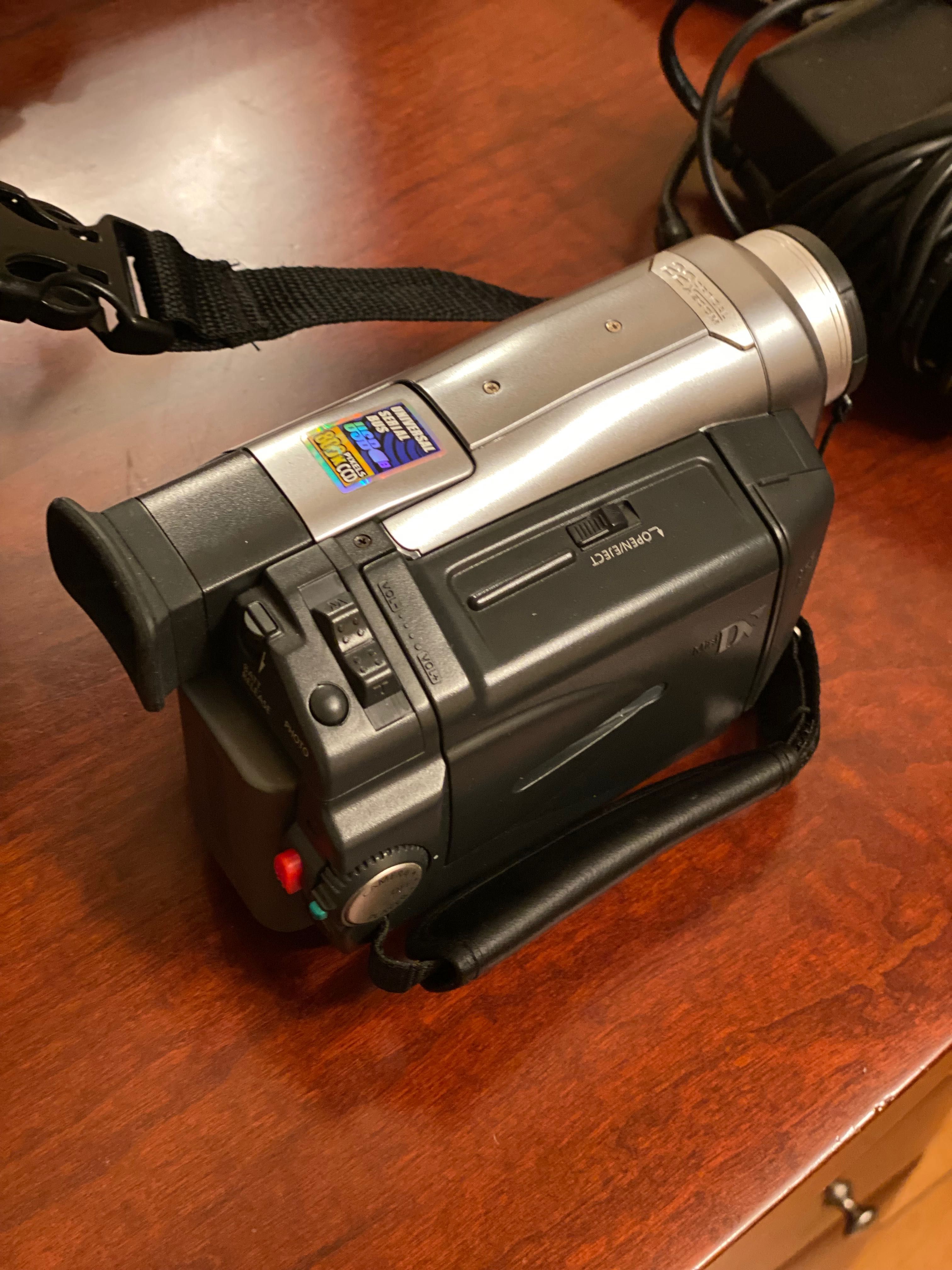 камера sony ®hdr-xr105 digital hd video camera recorder