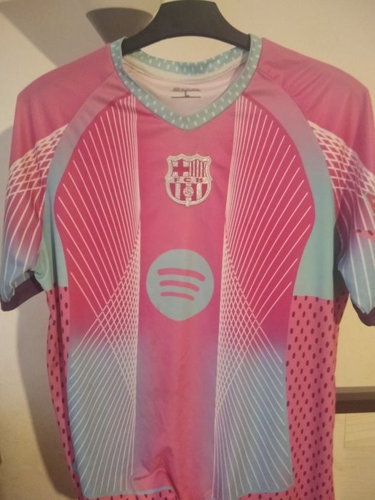 Tricou Barcelona ne original superb