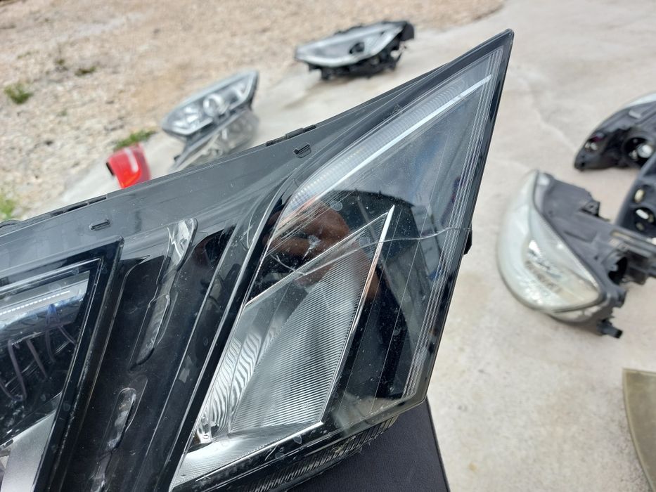 Ляв фар Scoda OCTAVIA 3 2018г.