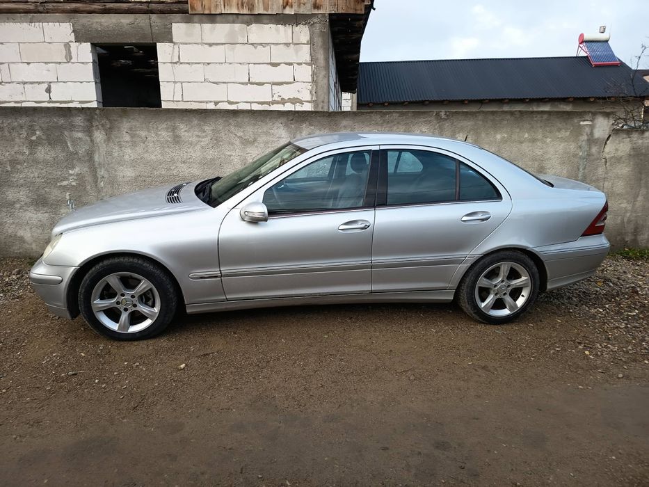 Vand sau schimb  preț  €1700 Negociabil