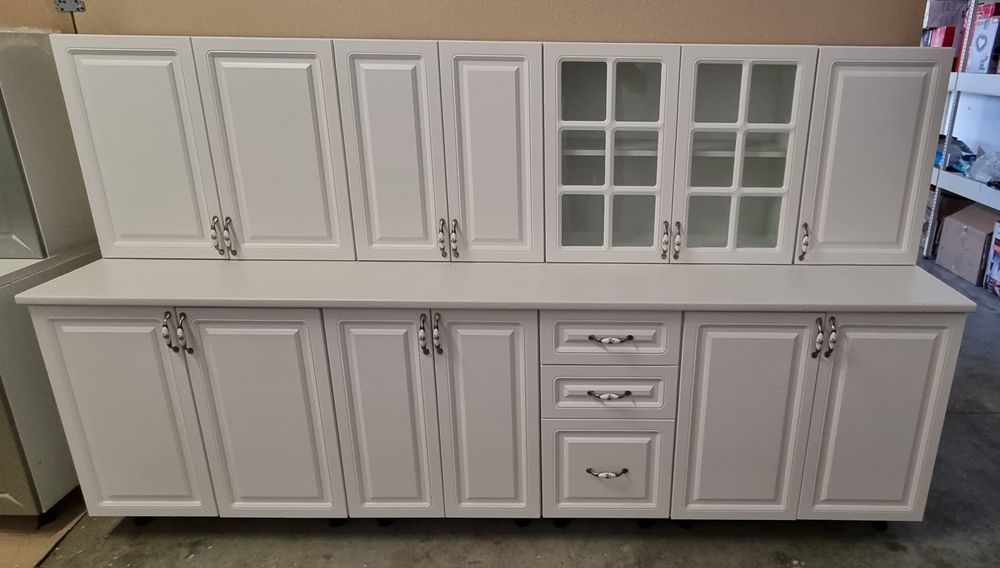 Mobila de bucatarie noua, SOFT Close cu blat nedecupat si fronturi MDF