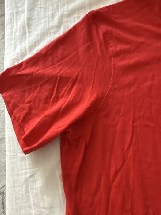 Tricou, nou fara ethicheta.