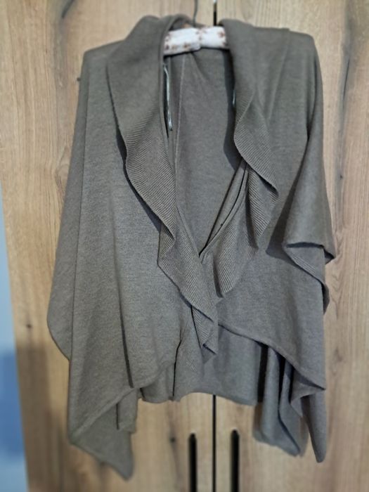 Lot 2 cardigane damă tip poncho, impecabile, material calitate