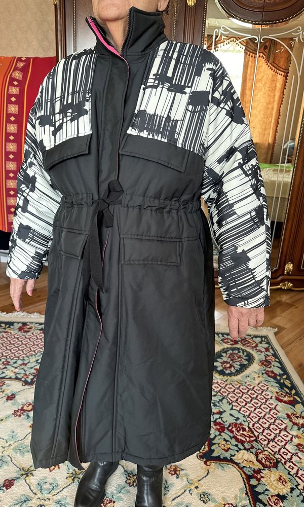 Продам стильную Итальянскую  куртку размер 50/52/54
