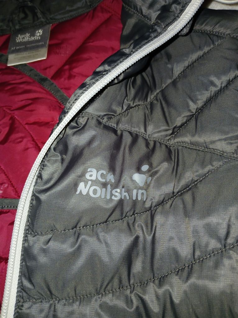 Дамско яке Jack Wolfskin S