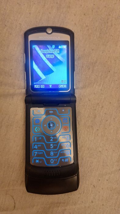 Telefon Motorola rzar v3