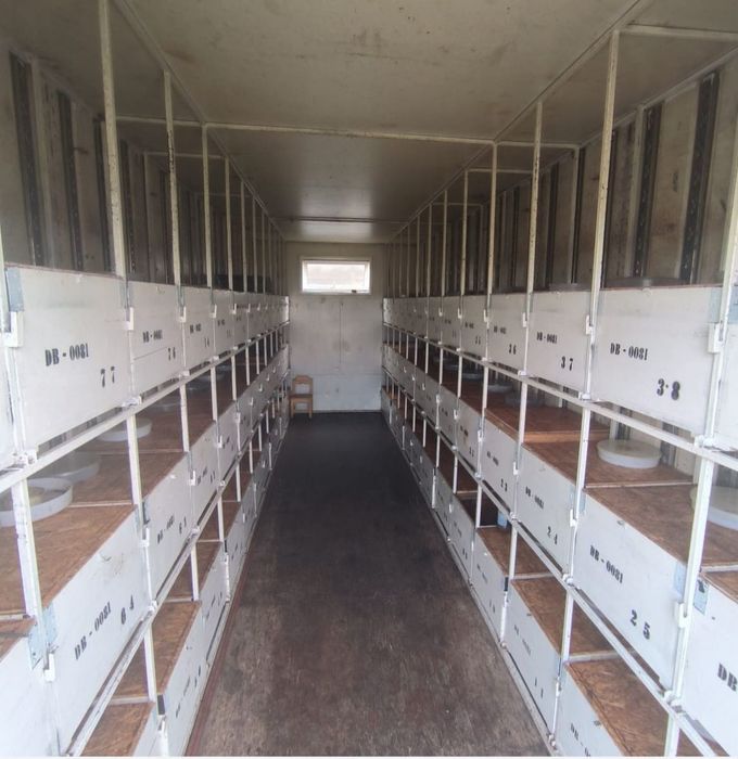 Vând camion omologat apicol