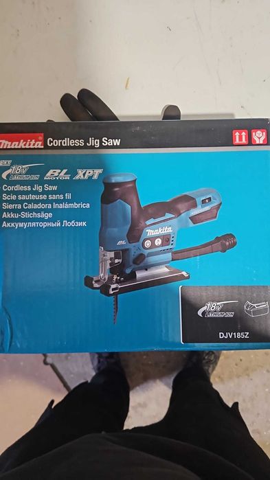 Fierastrau Pendular Makita DJV185Z brushless fara acumulator