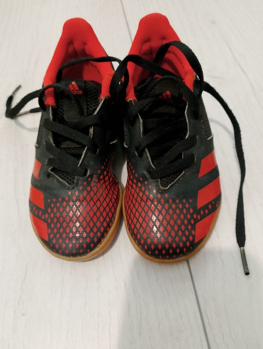 Футболни обувки 28 номер