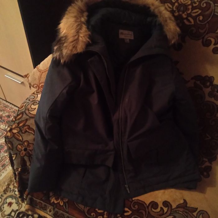 Куртка зимняя почти новая