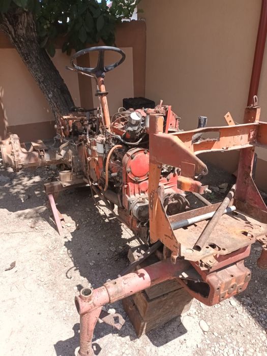 Vand tractor Universal 445