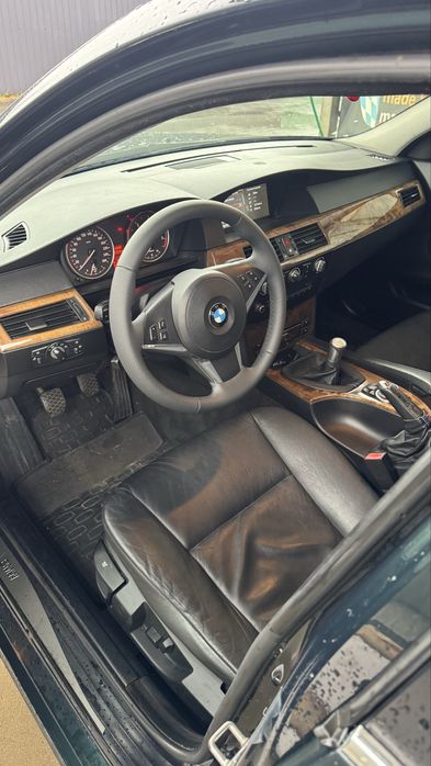 Bmw Seria 5 E61 3.0D 2010 Usor avariat Lovit