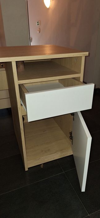 Бюро за офис, дом и т.н.