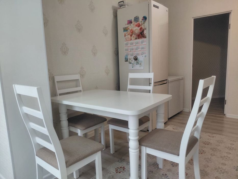 Комплект стол со стульями