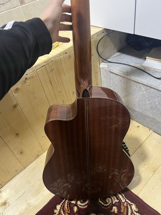 Klassik gitara. ORIGINAL