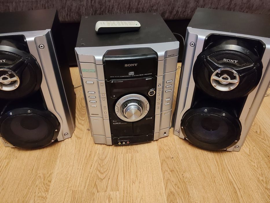 Se vinde combina Sony perfect funcțională