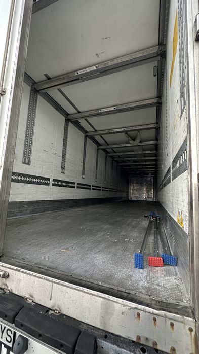 Semi remorca schmitz