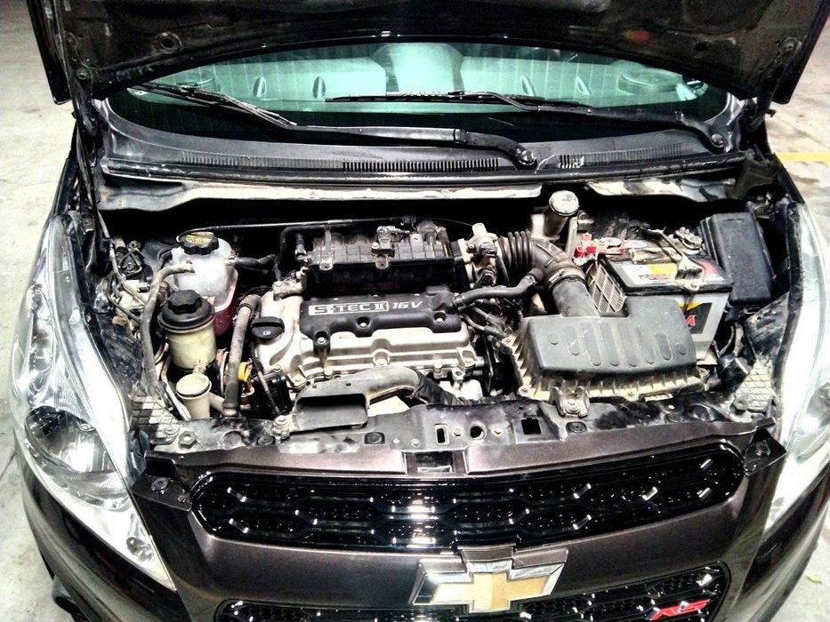 Спарк срочно сотилади