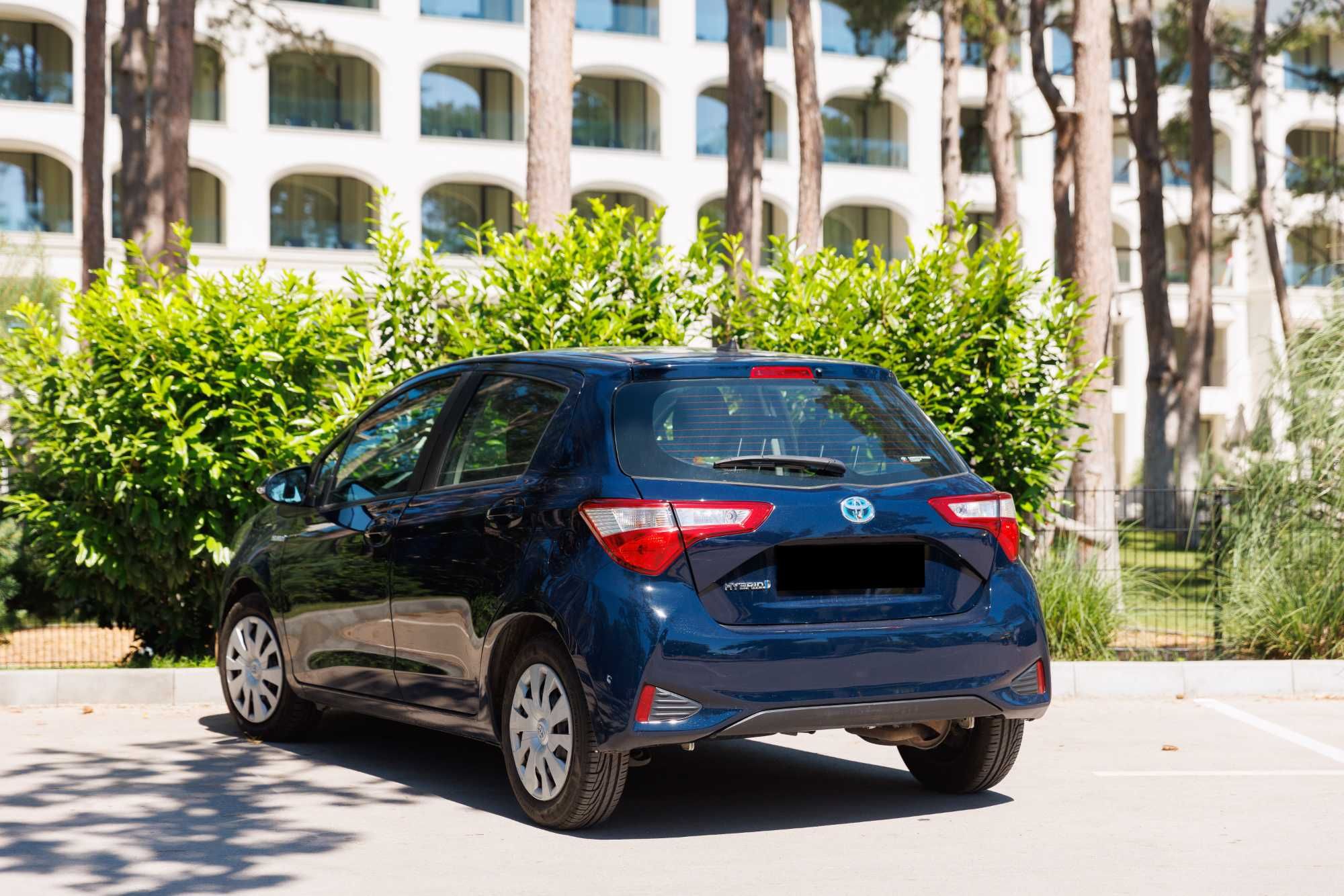 Toyota Yaris Hybrid | Rent A Car