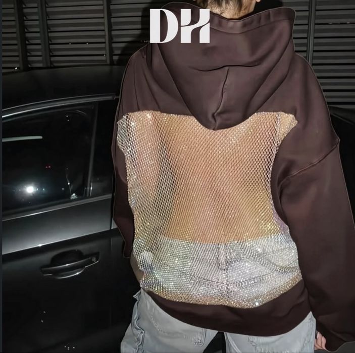 Толстовка с открытой спиной