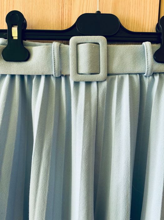 Пола плисе на Contrast