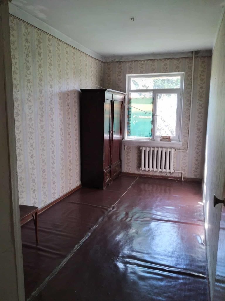 Продаём 3/3/4 на массиве Феруза,