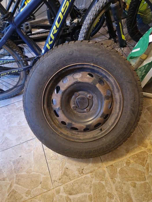 Vand set roti,jante si cauciucuri 15,205/65/15 dot 2023