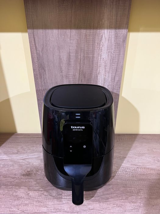 Фритюрник с горещ въздух TAURUS DIGITAL 1300 W, 3,5л