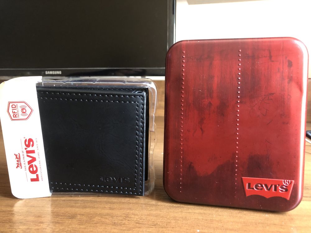 Портмоне Levi’s