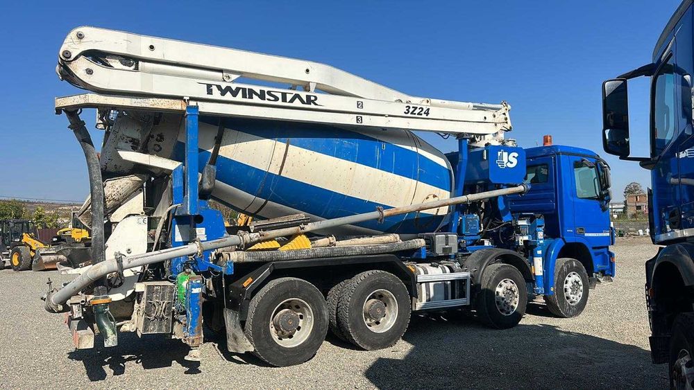 Autobetoniera Mercedes Benz 8x4, Actros 3244