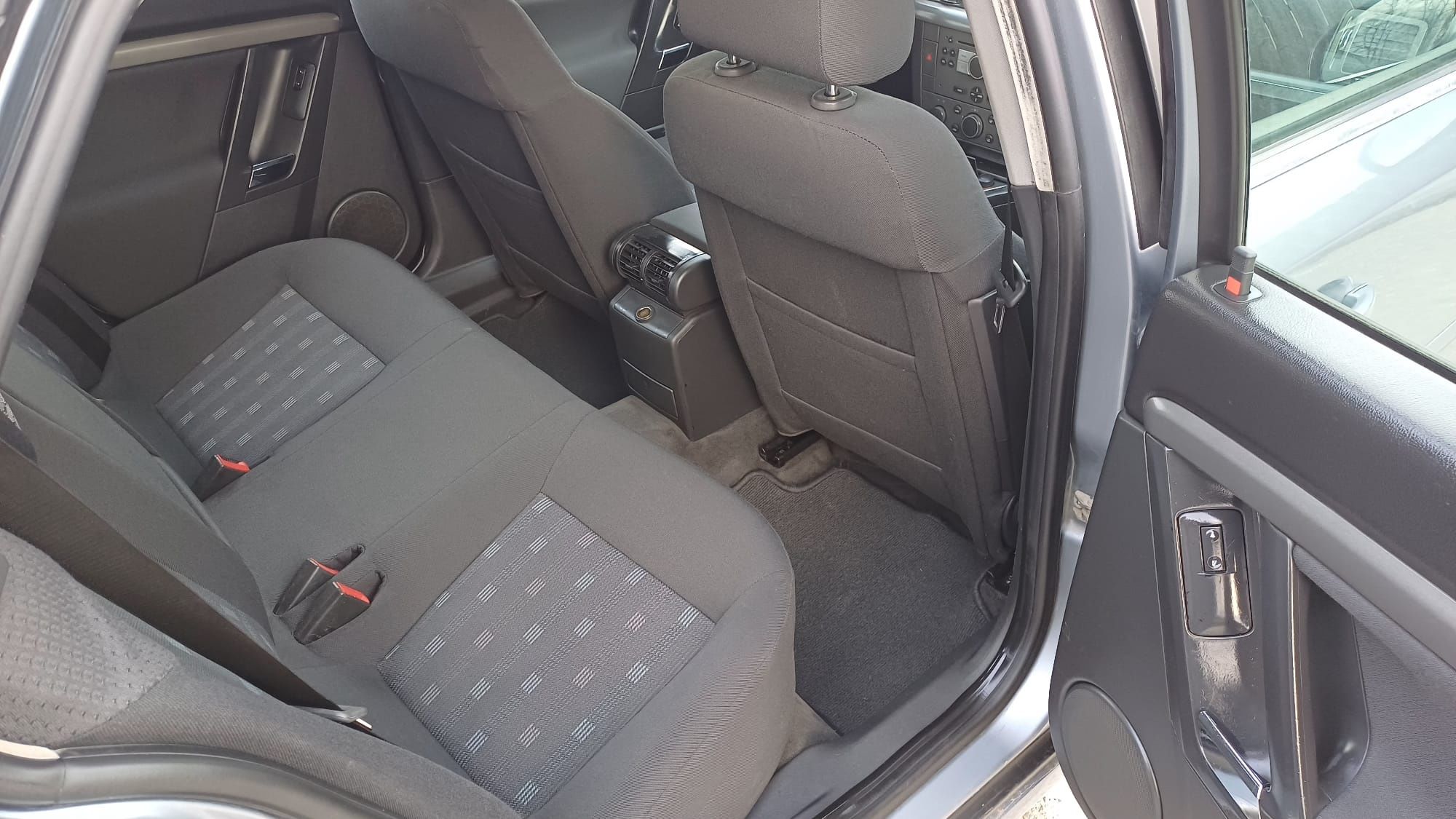 Vând Opel Vectra C