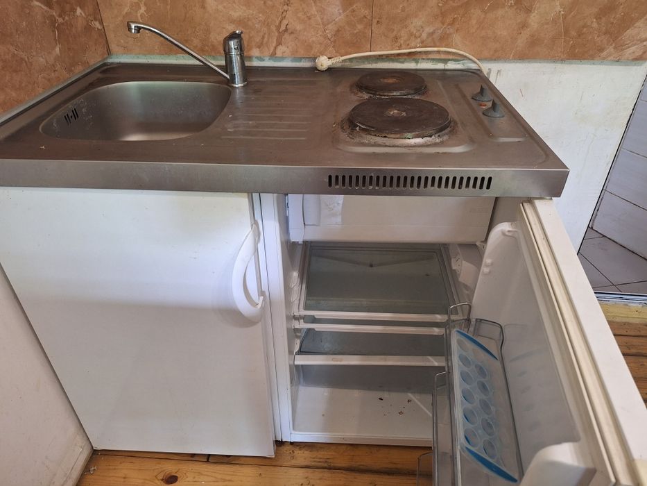 Дава се под наем Ателие в София, Център - 20 кв.м за 204 € - Снимка #2