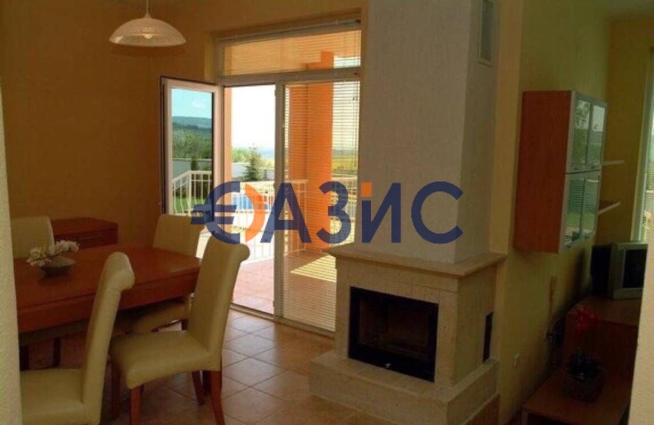Продава се Хотел в с. Рогачево, Област Добрич - 2457 кв.м за 316 €/кв.м - Снимка #4