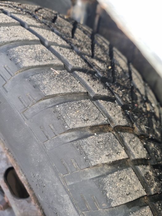 Vând mazda 2 motorină