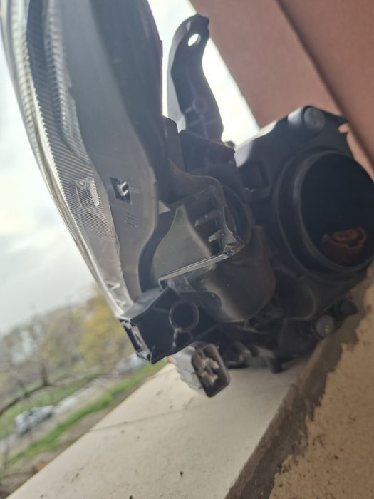 Ляв фар Toyota Auris 2013 - 2018