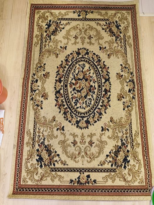 Ковёр 220 × 130 в хорошем сост.  100% шерсть