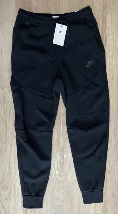 Nike tech fleece черно долнище