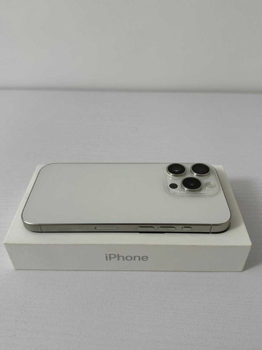 iPhone 15 Pro, 256GB, White Titanium, IMPECABIL