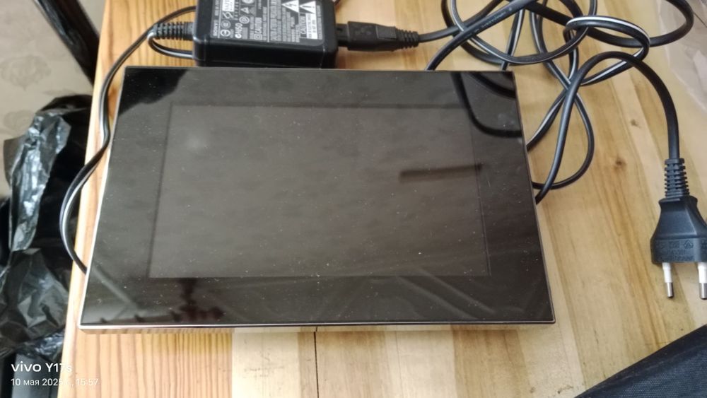 Продам электронную фоторамку