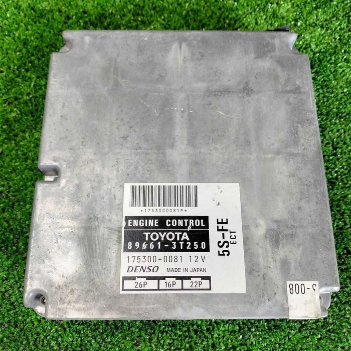 Продам Компьютер двигателя ЭБУ Toyota Camry Gracia номер 89661/3T250