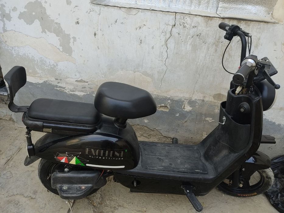 elektronni mini skuter