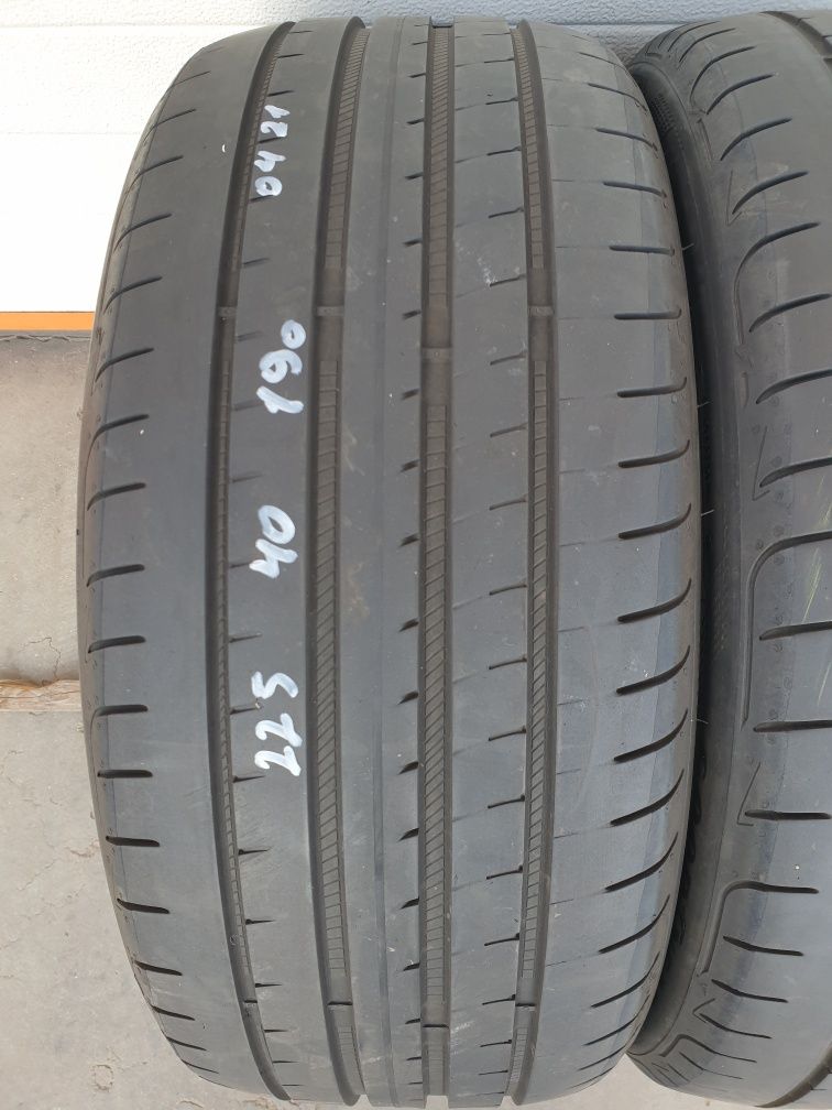 Летни гуми 2 броя GOODYEAR Eagle 5 225 40 R19 дот 0221