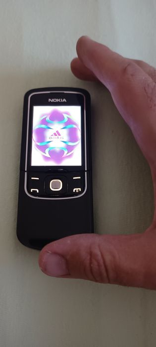 Nokia 8600 D,в отлично състояние. Батерията държи една седмица.
