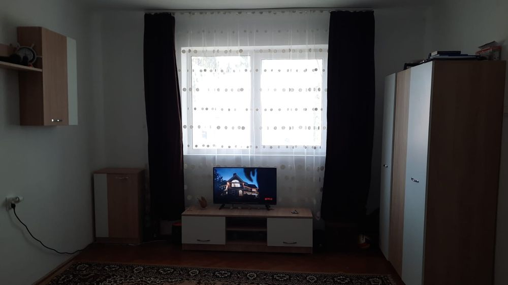 Mobila dormitor și living+ saltea